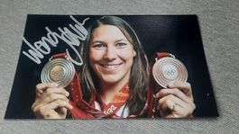 Autogramm Wendy Holdener