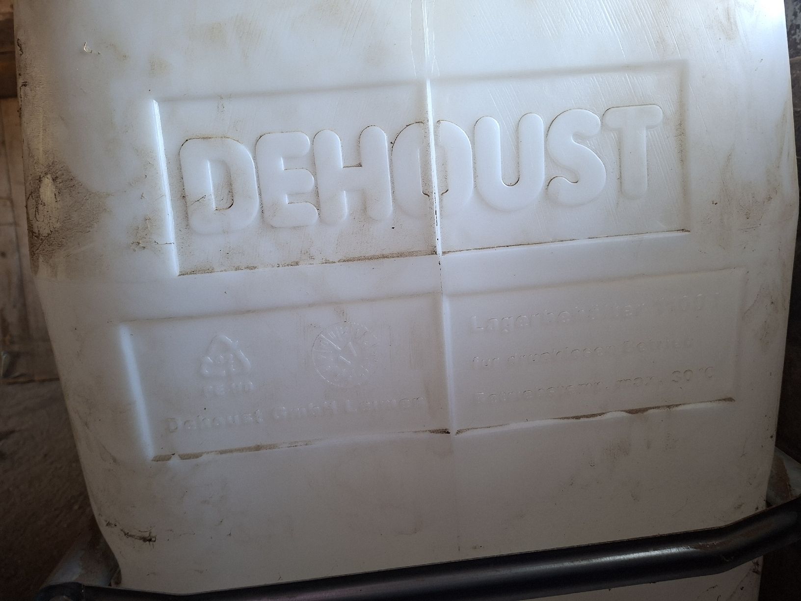 Abbeveratoi e trogoli: Wassertank 1100 Liter Domtank – Usato da Aeschau venduto da Elu2000 1