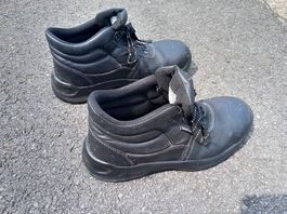 Schwarze Lederschuhe, Winterschuhe, Grösse  42 1/2 43