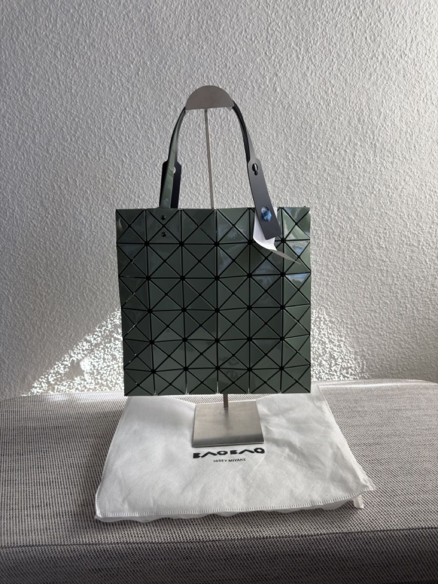Issey Miyake Borse: Bao Bao Issey Miyake Tasche – Nuovo e nell'imballaggio originale da Basel venduto da mcbfiles 1