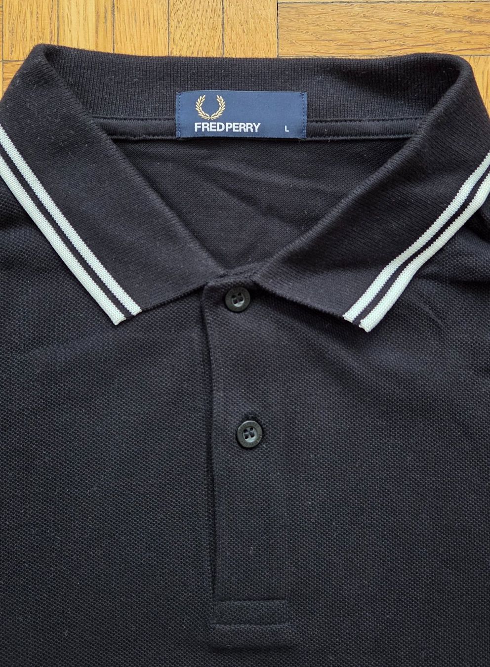 Fred Perry Magliette Polo: Fred Perry Poloshirt, ungetragen – Usato da Brüttisellen venduto da ruebli-fan13 1