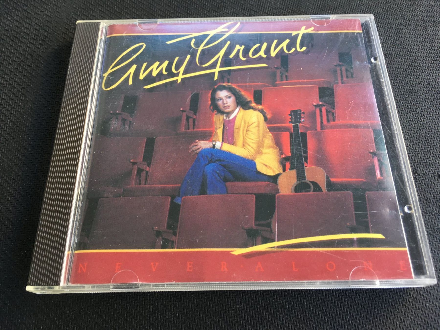 CD: Amy Grant - Never Alone -CD- – Usato da St.Gallen venduto da MedienJoe