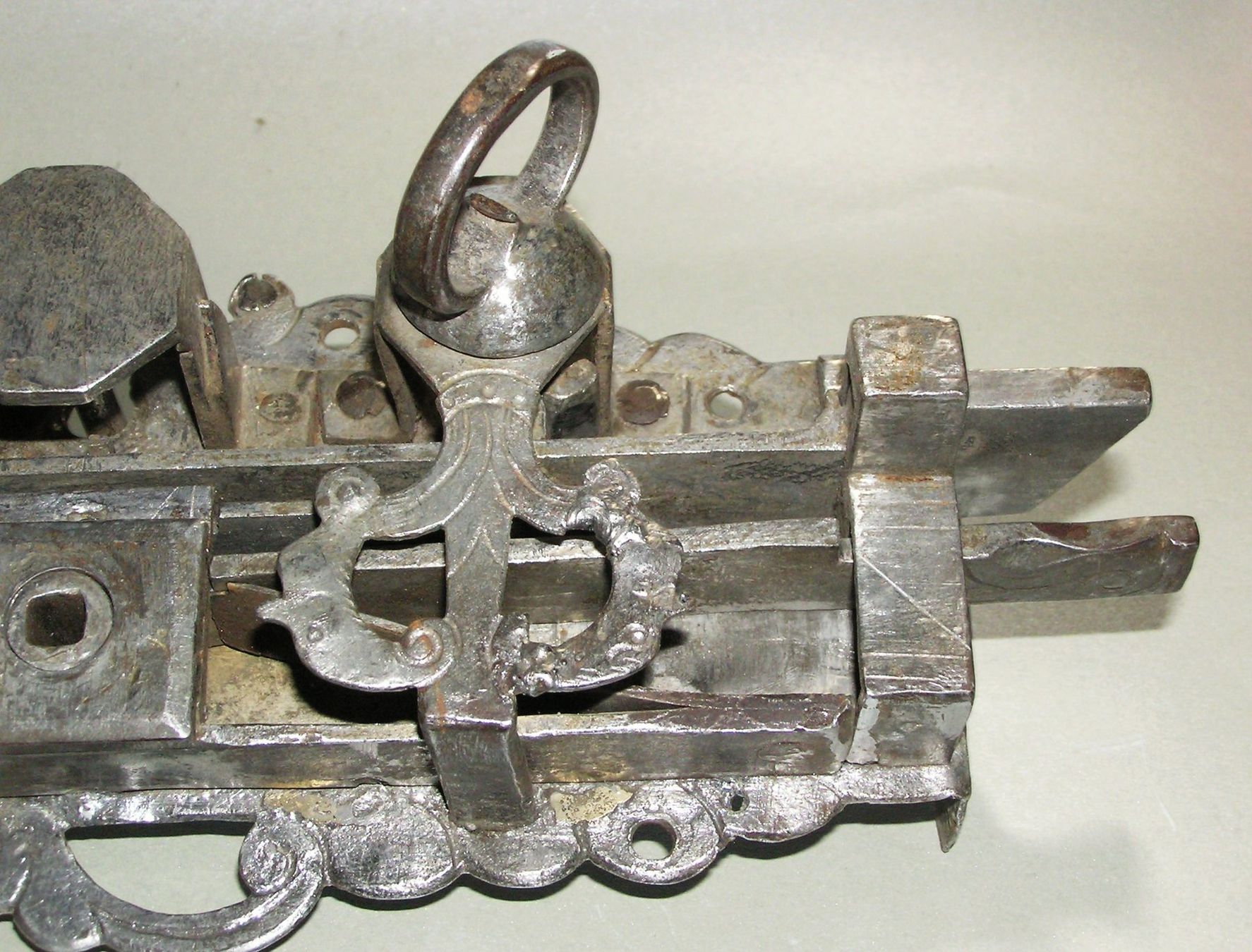 Lucchetti: Antikes Türschloss geschmiedet – Usato da Grenchen venduto da Antique-hunter 2