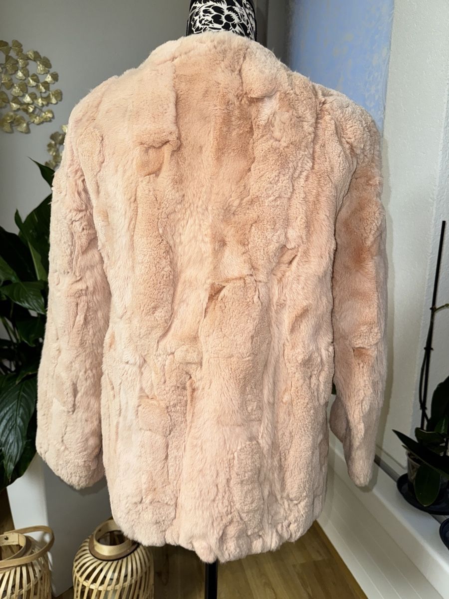 Giacche: Pink Fur Jacket Justkrisson 100% Rabbit Fur Size 42 – Nuovo (secondo la descrizione) da Wallisellen venduto da Corinne.- 3