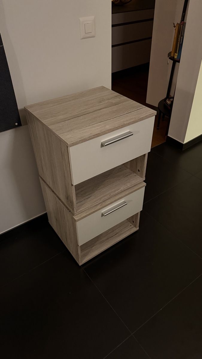 Ikea Nachttische: Nachtisch – Gebraucht aus Rapperswil SG von lar_8ybq