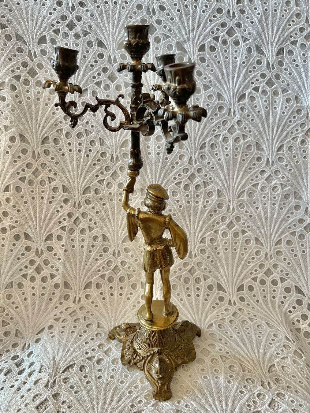 Kerzenständer: Figürlicher Kerzenständer Messing 44cm – Gebraucht aus Frenkendorf von Only1 3