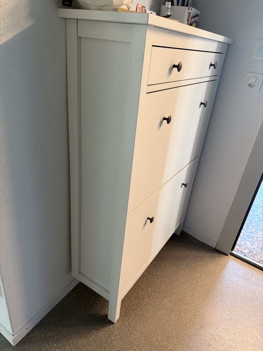 Ikea Garderobe: Schuhkommode – Gebraucht aus Zürich von Trinidad19