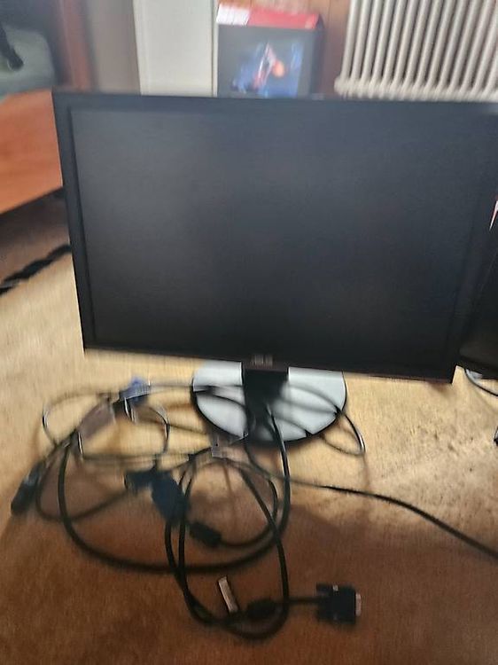 Asus Monitor: 2x Bildschirme Gebraucht – Usato da Lichtensteig venduto da ROBB_077 2