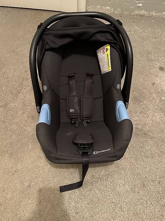 Kinderkraft Seggiolini per auto: Kinderkraft Babyschale – Usato da Basel venduto da mahatmaganja