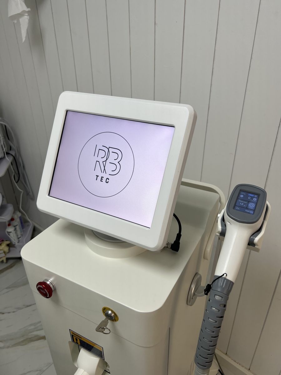 Medizinische Geräte: Épilation Diode laser professionnel RB TEC - Offre spéciale – Gebraucht aus Biel/Bienne von MR.SRR
