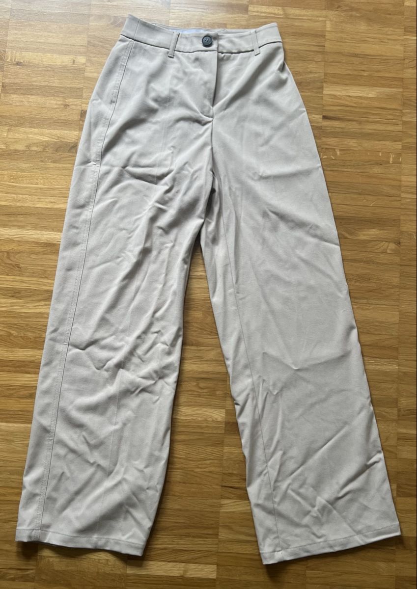 Bershka Pantaloni: Bershka Anzugshose – Nuovo (secondo la descrizione) da Weiach venduto da deb_7zrg