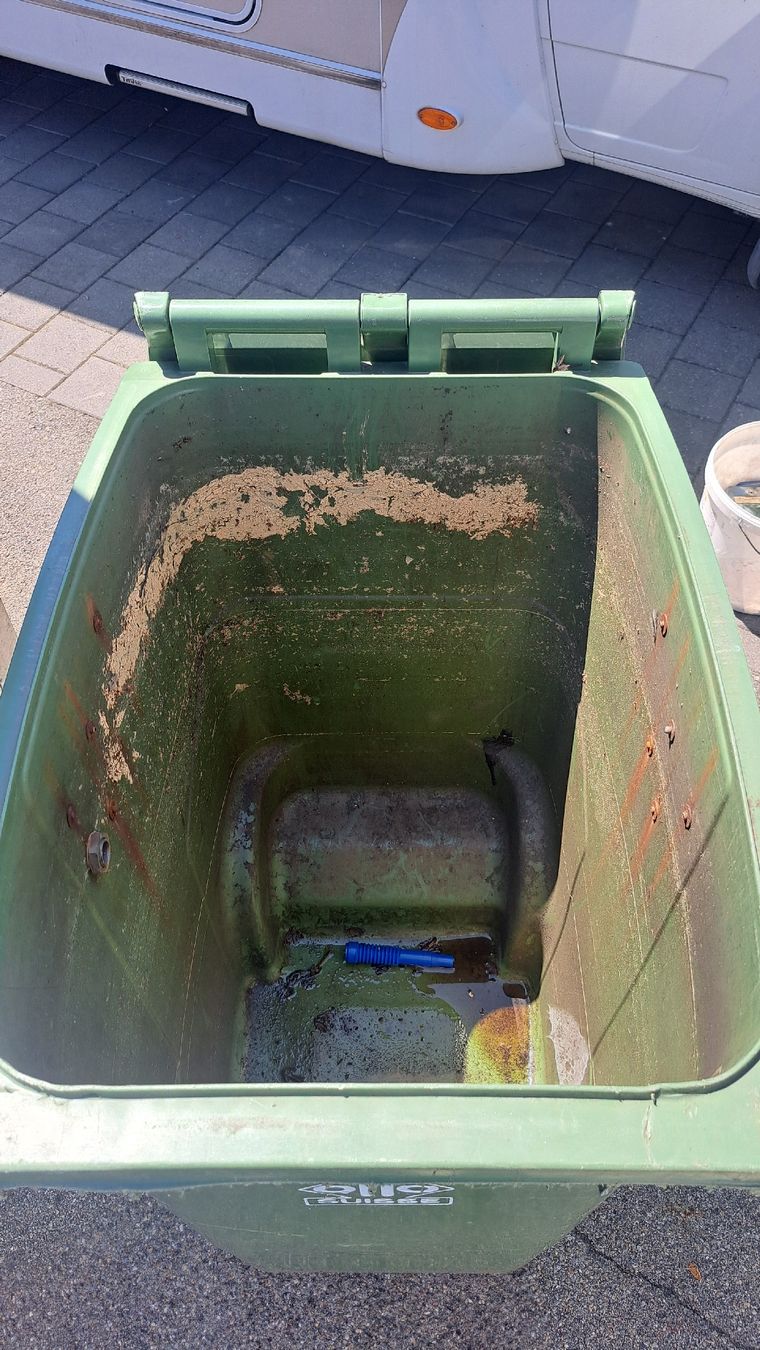 Auflagenboxen: Grünkonteiner – Gebraucht aus Bischofszell von Haetti0 4