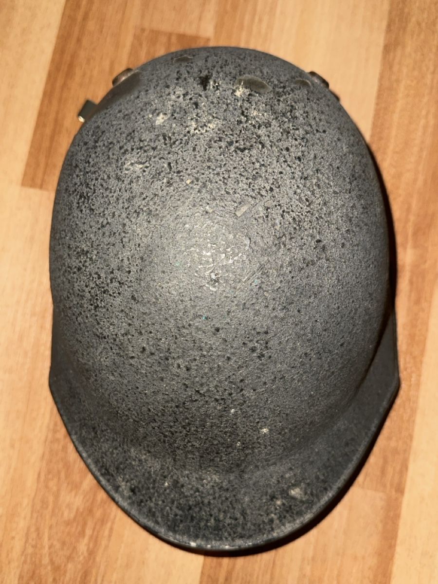 Schweizer Armee Uniformi & Effetti personali: Schweizer Armee Helm, Stahlhelm #2 – Usato da St.Gallen venduto da maierm01 1