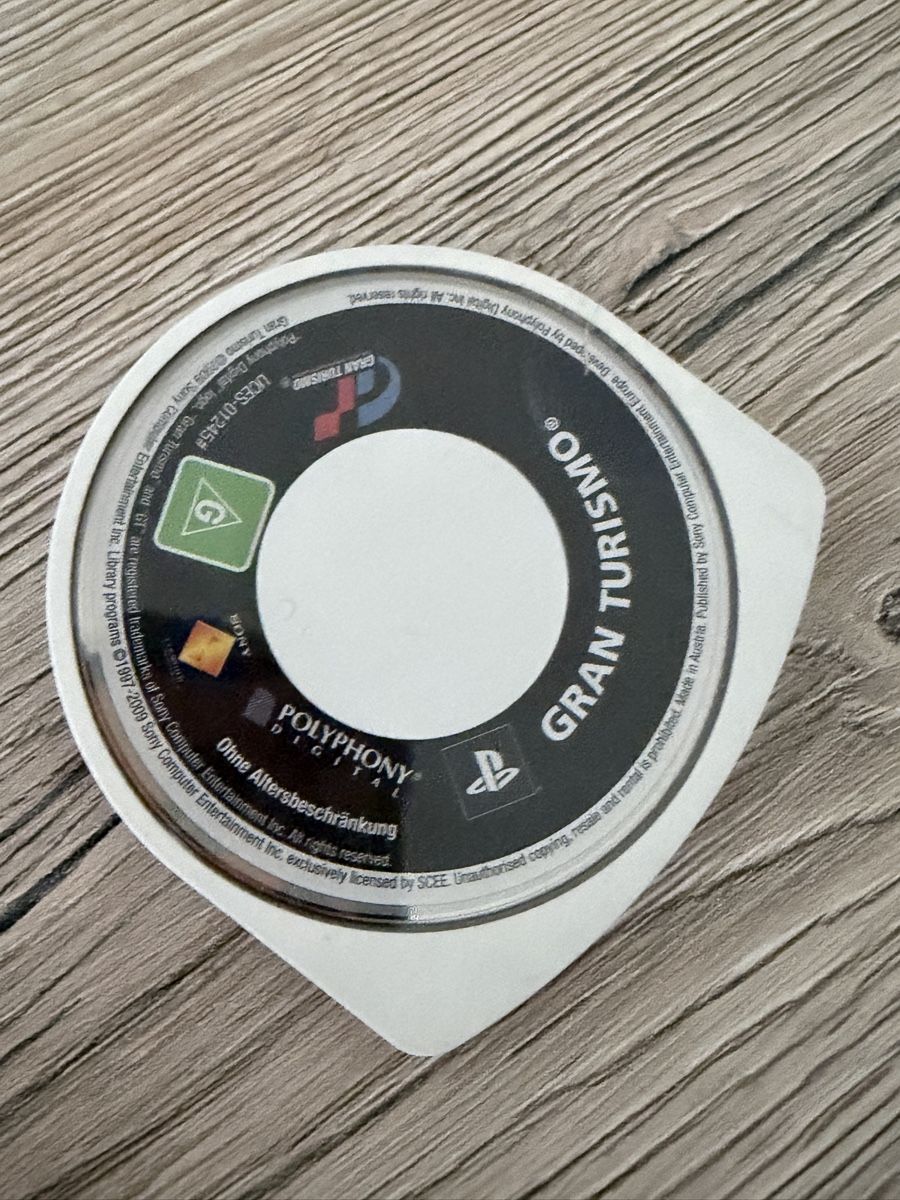 Sony Console: Sony PSP mit 3 Spiele – Usato da Wettingen venduto da Joelds98 1