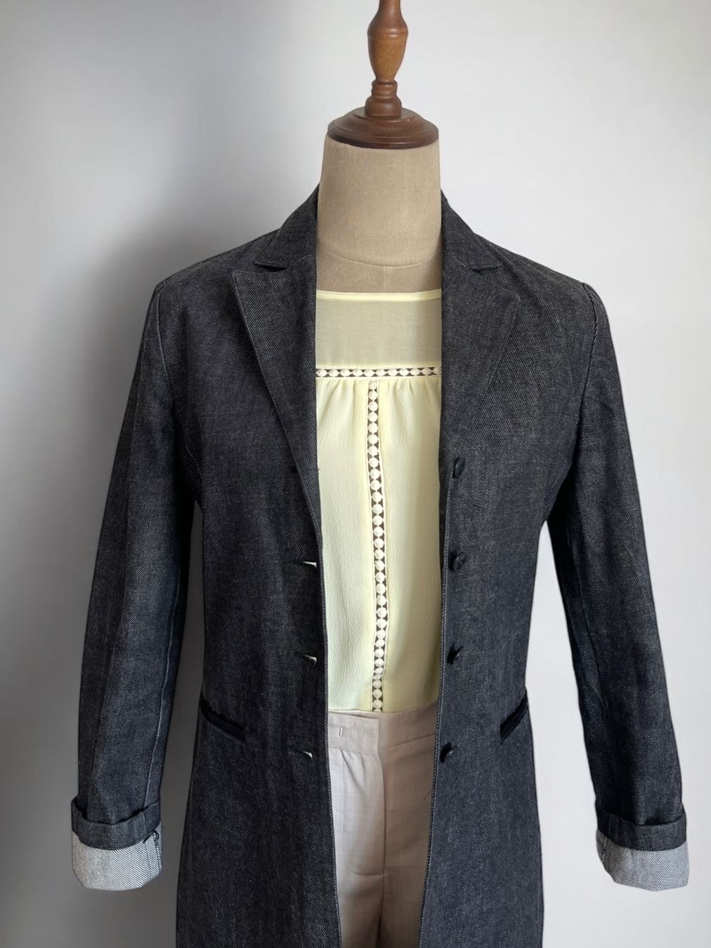 Miu Miu Mäntel: MIU MIU Denim Jeans Mantel Prada Group  Gr. XS – Gebraucht aus Zürich von Recode.Fashion 5