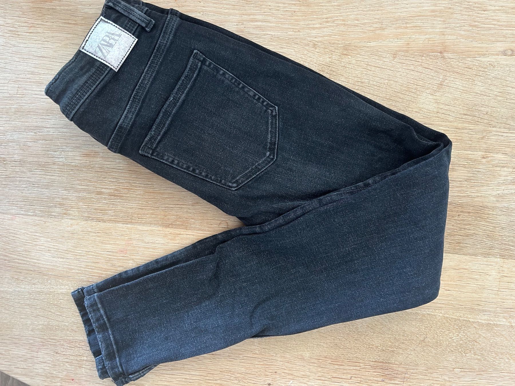 Zara Jeans: Jeans Zara noir delavé size 36 – Usato da Epalinges venduto da kat_lyp6 4