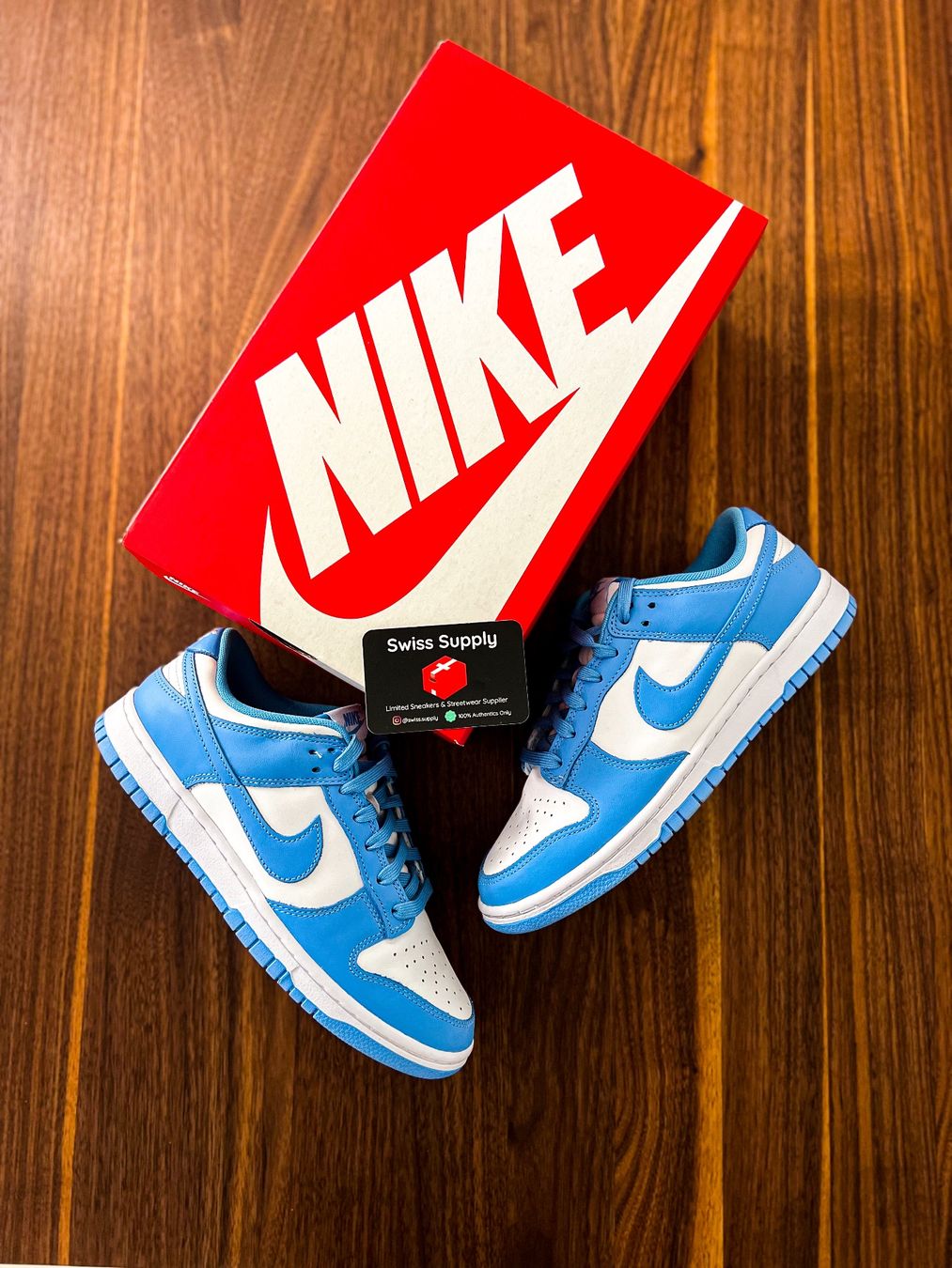 Nike Scarpe da uomo: Nike Dunk Low UNC [EU 42] – Nuovo (secondo la descrizione) da Spreitenbach venduto da iamxrco