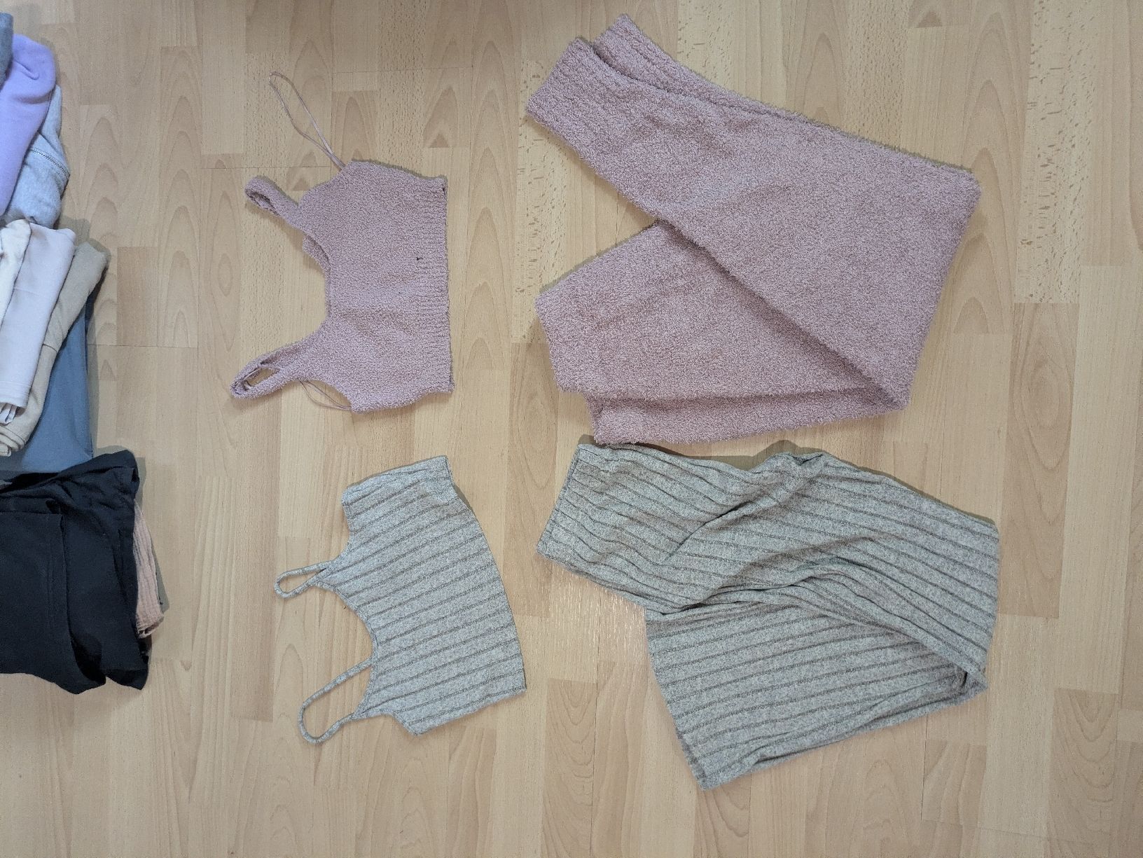 Kleiderpakete: Lot d'habits – Gebraucht aus Tramelan von cat_67zv 8