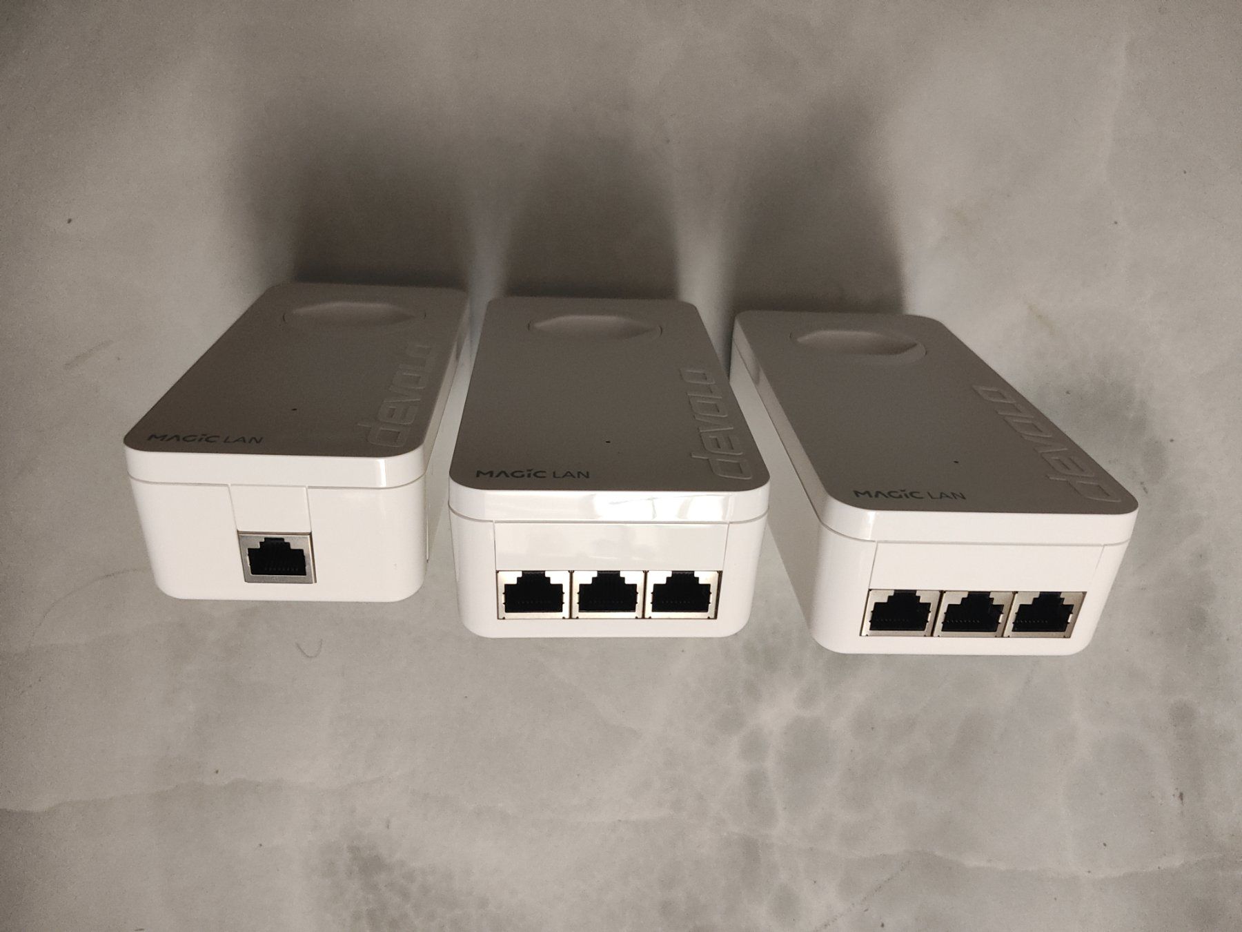 Devolo Laufwerke & Adapter: Devolo Magic 2 LAN triple Powerline Adapter – Set – Gebraucht aus Oberwil BL von nic_yd5c 3