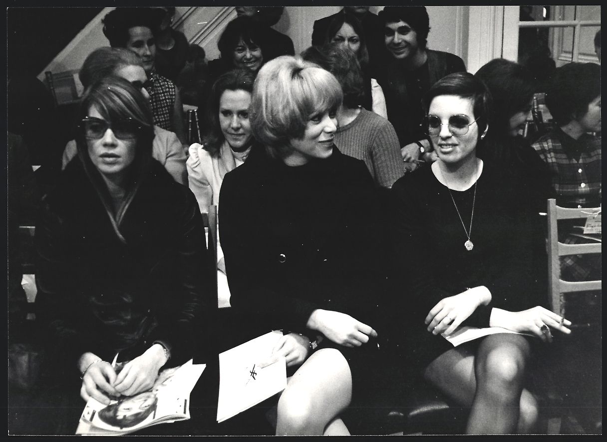 Fotografie & Manifesti: Fotografie Schauspielerin Mireille Darc, – Usato da Berlin venduto da bartko-reher