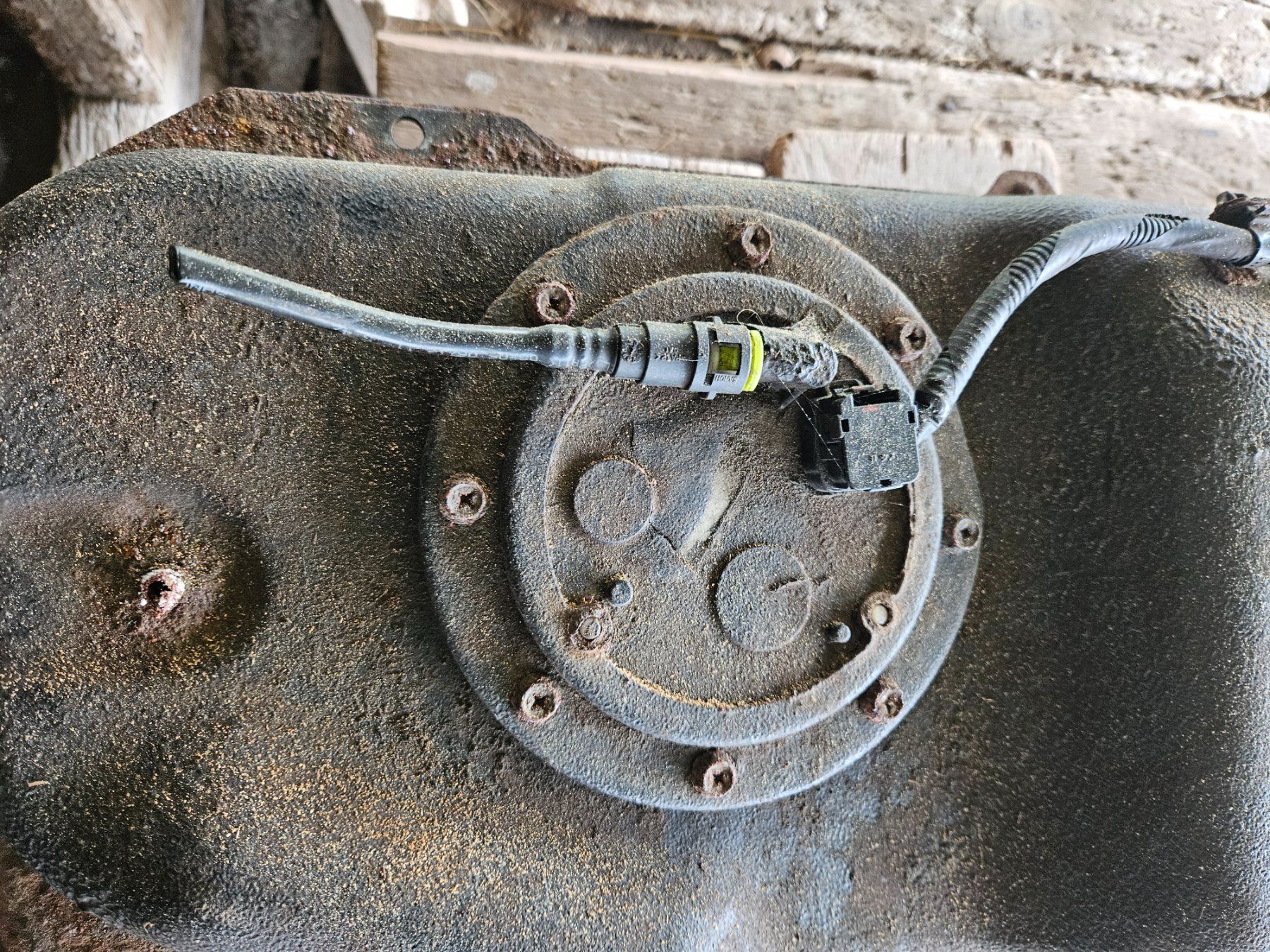Suzuki Autres accessoires p. véhicule: Suzuki Swift Tank – D'occasion à Ried-Muotathal par Franziskus98 1