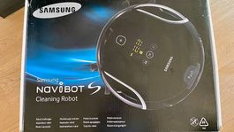 Samsung NaviBot S Staubsauger-Roboter mit Station & Zubehör