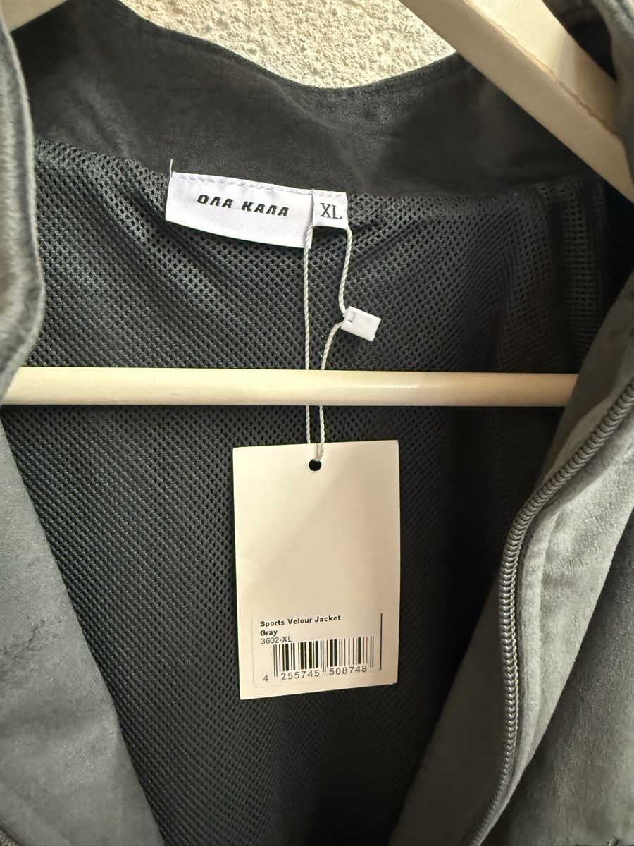 Lotti di vestiti: OLAKALA Tracksuit – Nuovo e nell'imballaggio originale da Biel/Bienne venduto da lichterhoh 3