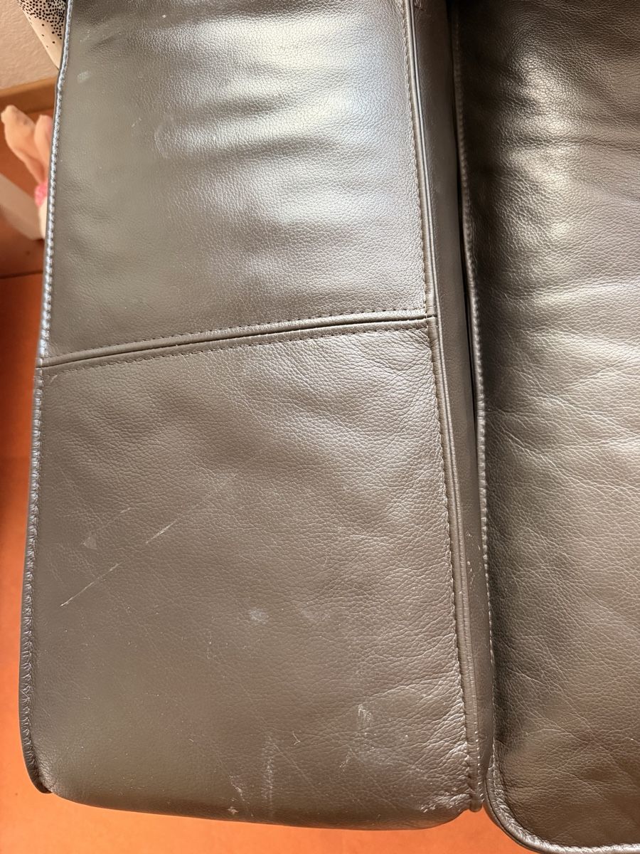 Sofas: Schwarzes Sofa – Gebraucht aus Gwatt (Thun) von Glahad 2
