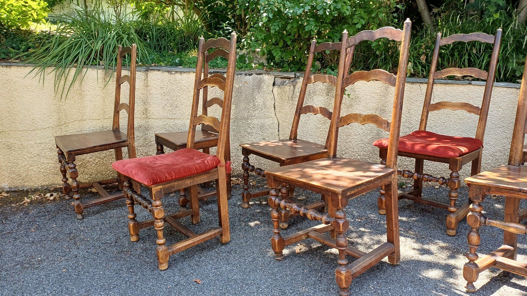 Sedie: Ensemble de 8 chaises anciennes en bois massif, usagé – Usato da geneve venduto da vinc_bob 1