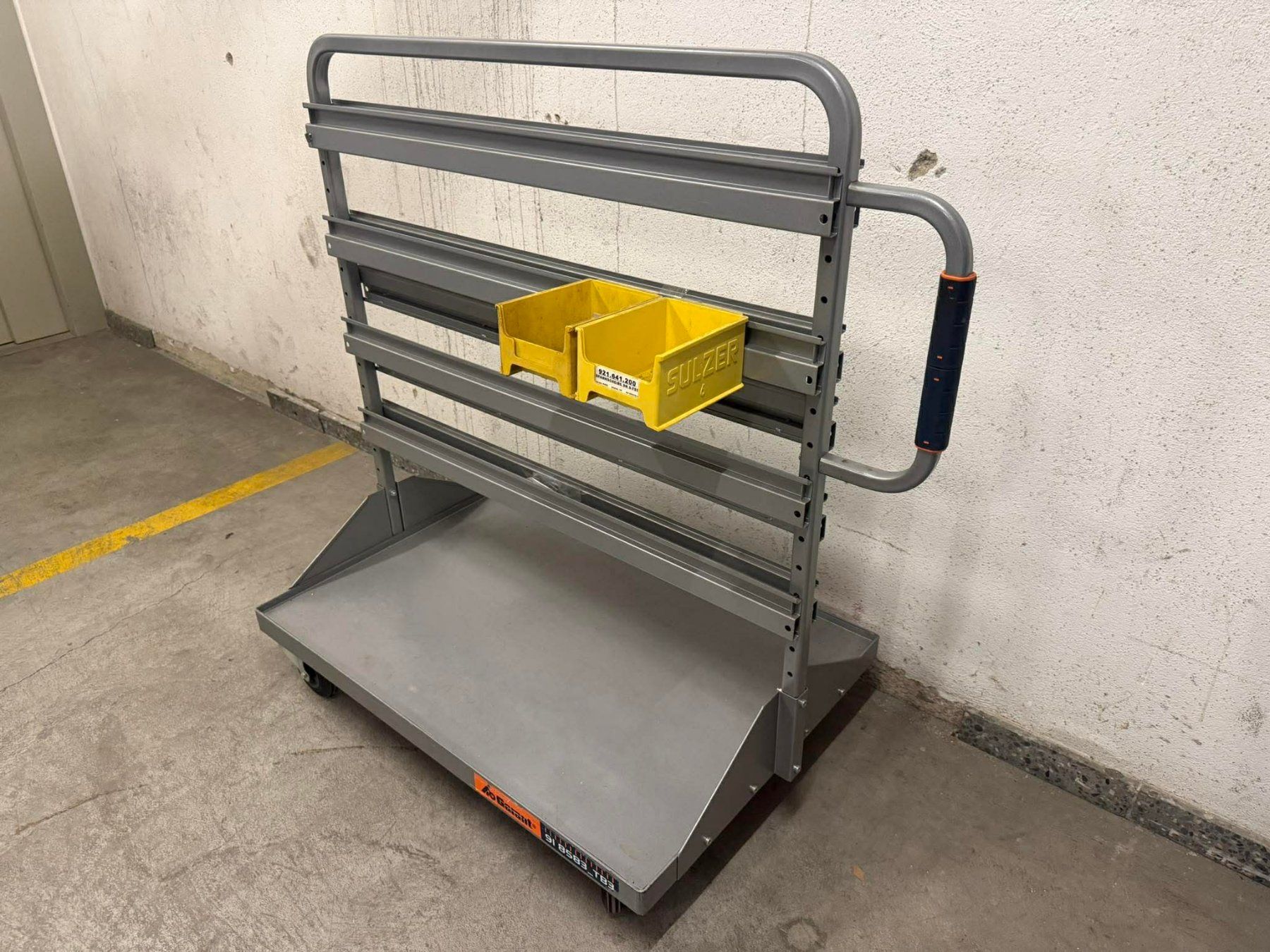 Scaffali: GARANT Montage- und Materialwagen Rollwagen – Usato da Winterthur venduto da Joe1001 1