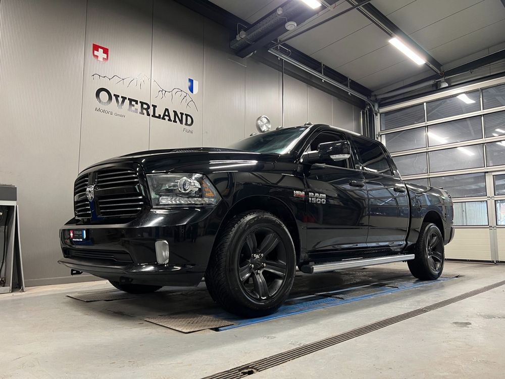 DODGE Ram 1500 HEMI V8 (Pick-up)