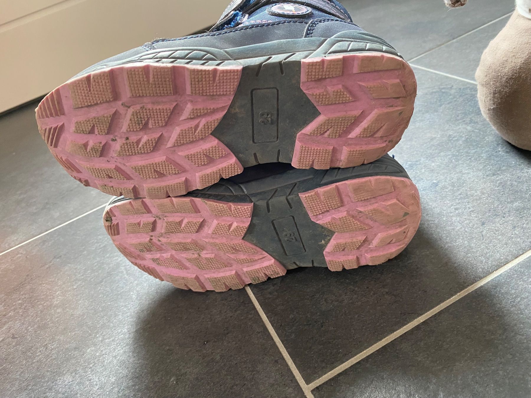 Scarpe per ragazze: warme Winterschuhe Gr. 29 – Usato da Summaprada venduto da hirschuh506 2