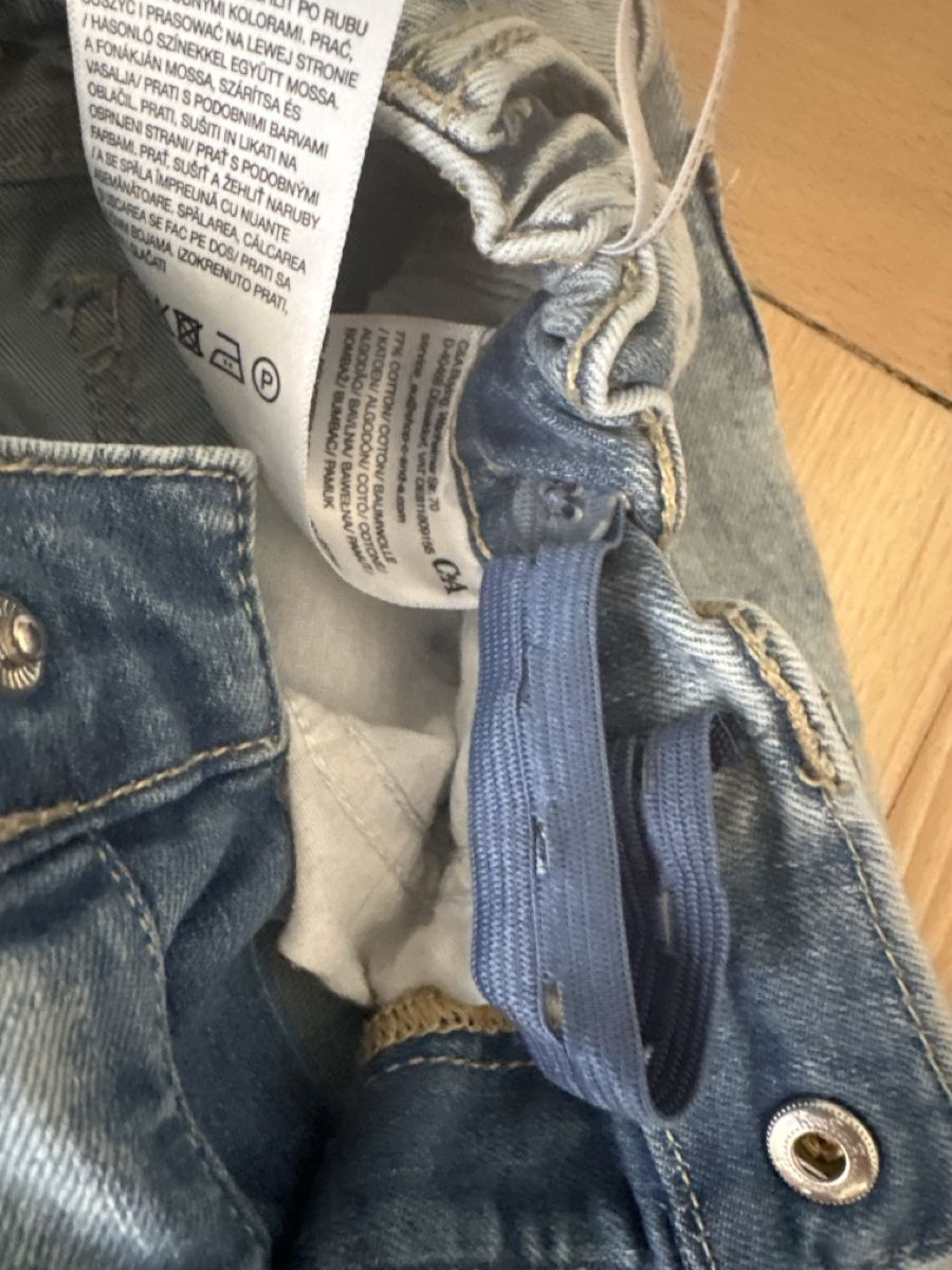 C&A Pantaloni: Jeans ajustable fille taille 134 – Usato da La Chaux-de-Fonds venduto da tuoro25 3