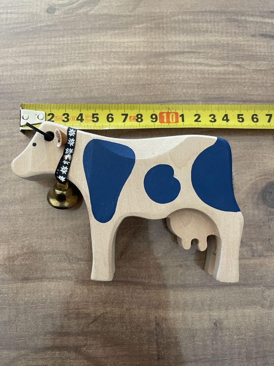 Figuren: Holzkuh mit Glocke und Schweizer Muster 17cm – Gebraucht aus Schlieren von Norauro 4