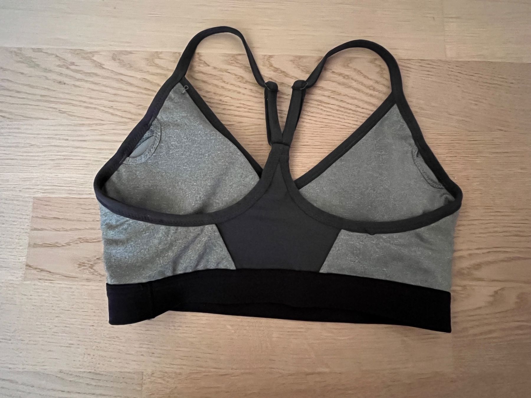 Nike Top: Nike Sport BH – Usato da Dietikon venduto da Pmoebi 5