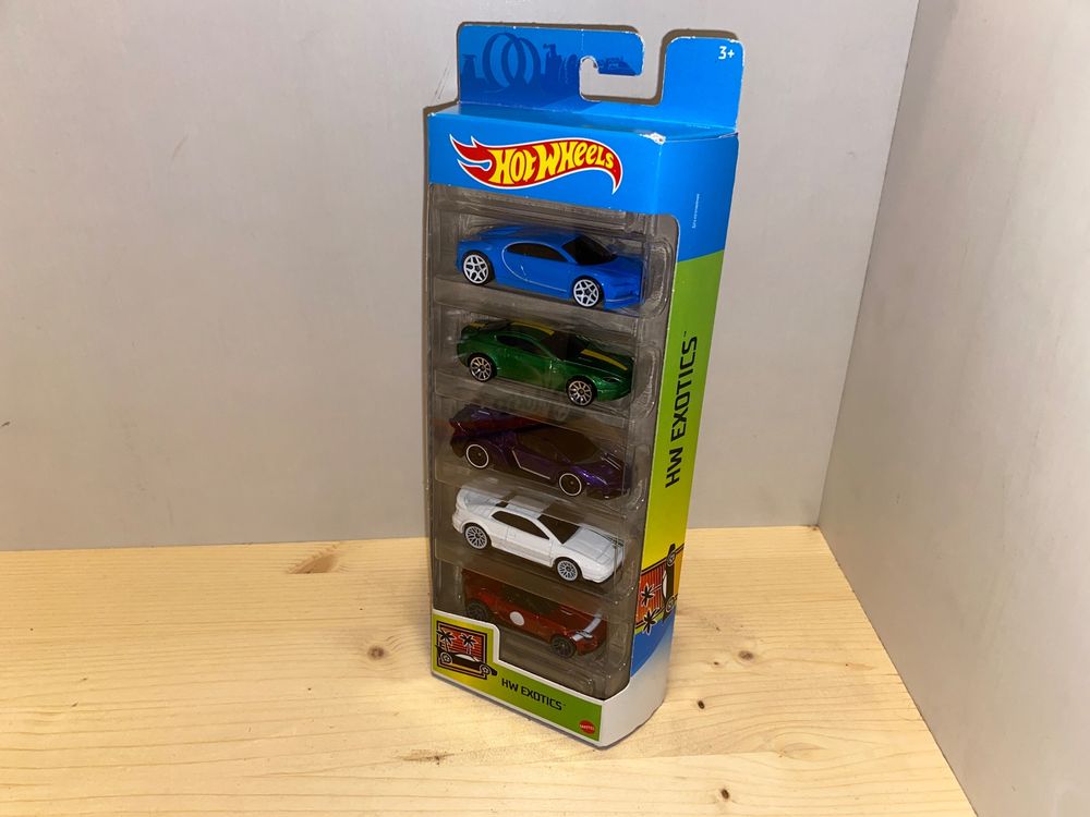 Pack De 5 Voitures Hot Wheels Exotics - Bugatti, Lamborghini, Lotus - 1/64 - Boîte Fermée
