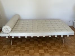 Knoll Barcelona Daybed