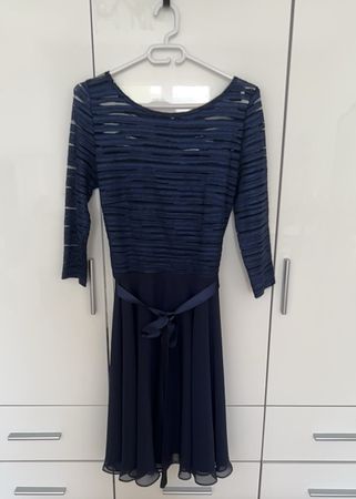 Damen Kleid dunkelblau Grösse L neuwertig