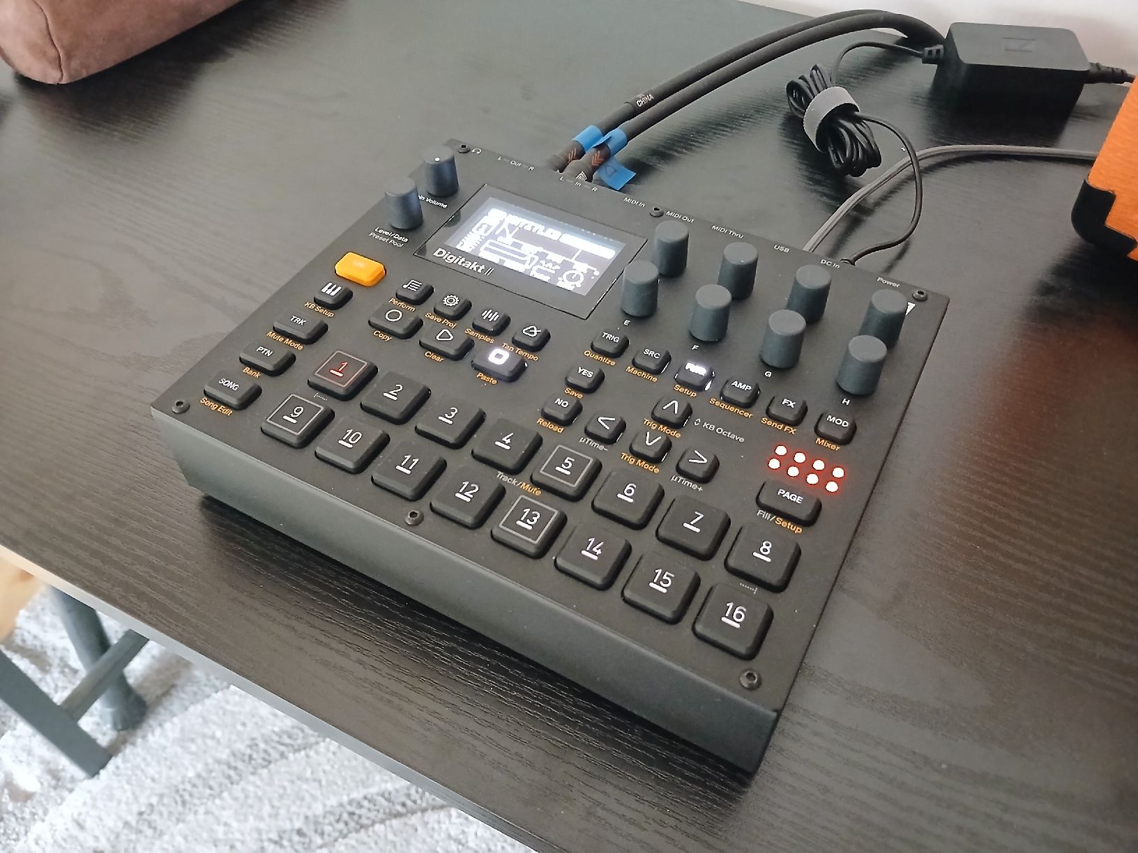 Elektron Strumenti musicali: Elektron Digitakt mkII NEW – Nuovo (secondo la descrizione) da Vissoie venduto da luc_6yls