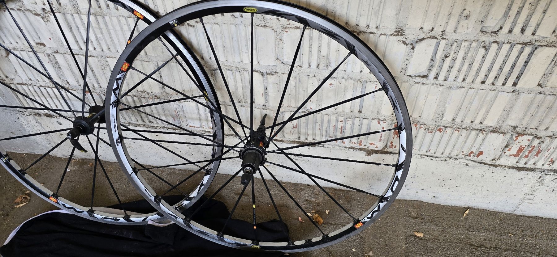 Mavic Pièces détachées: Mavic ksyrium 28" – D'occasion à basel par Propain 1