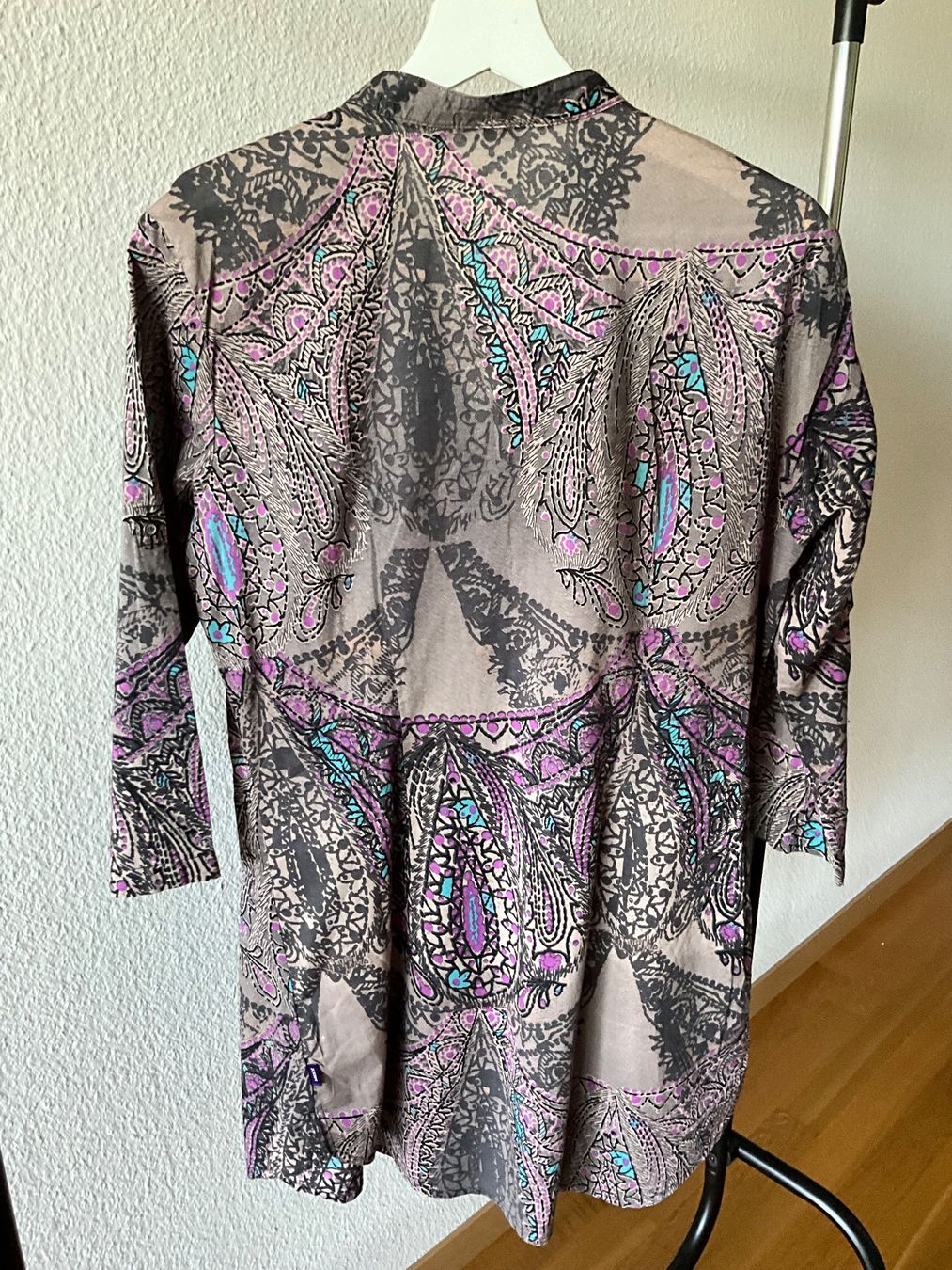 Tuniche: Kleid, Tunika, Bluse MEXX Gr. 36 – Nuovo (secondo la descrizione) da Muri b. Bern venduto da SmuriS 1