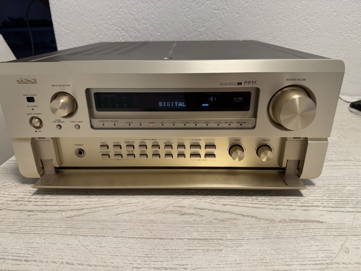 Denon Lettore multimediale & Streamer: Denon avc-a1d  av receiver in goldfarbe – Difettoso da Zunzgen venduto da milesdavis76