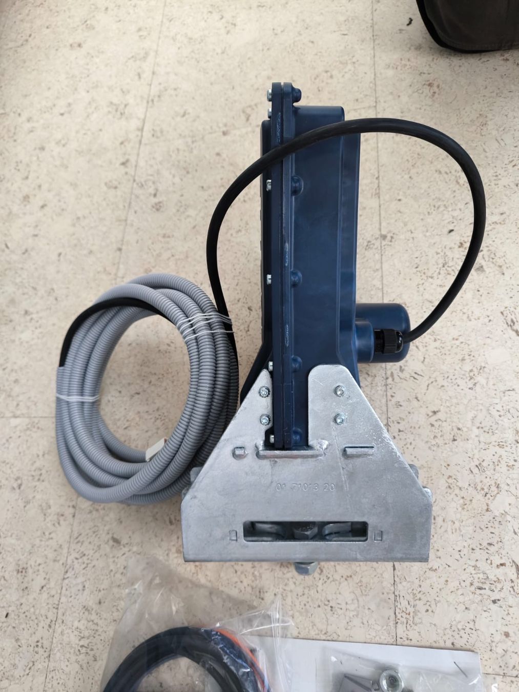 Supporti a parete: Knott Stabilisierungssystem ETS plus 001 – Nuovo (secondo la descrizione) da Berneck venduto da sch_c2nv 4