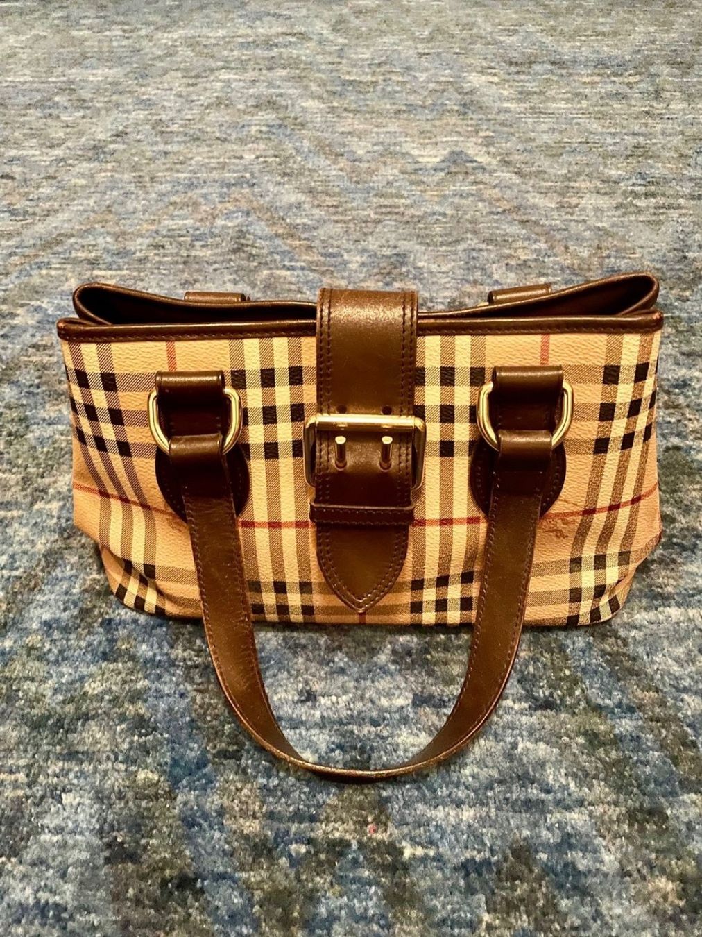 Burberry Sacs femmes: Burberry Tasche – D'occasion à Männedorf par verginrosa 1