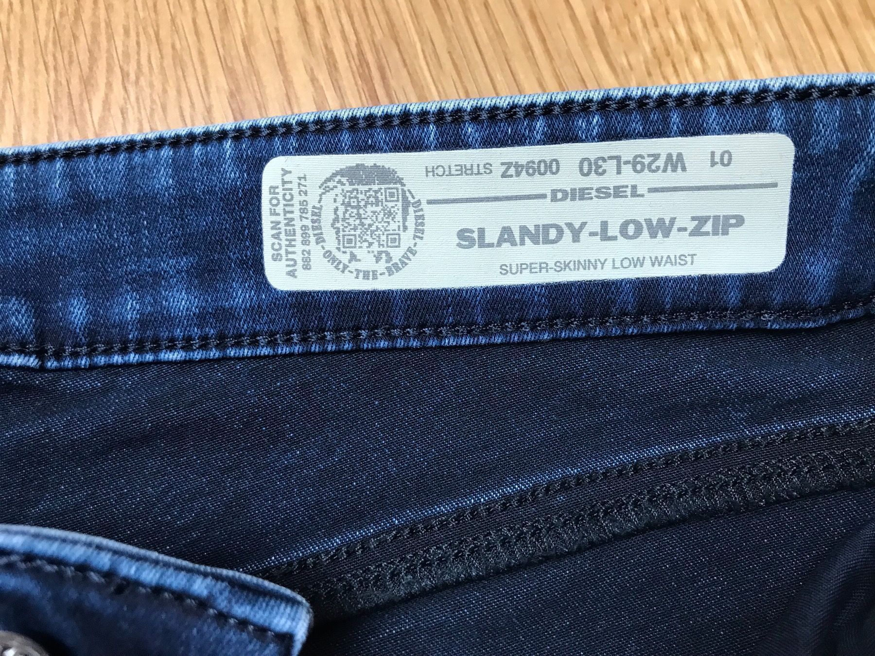 Diesel Jeans: Diesel Jeans Neu! – Nuovo (secondo la descrizione) da Unteriberg venduto da fae_2gz2 2