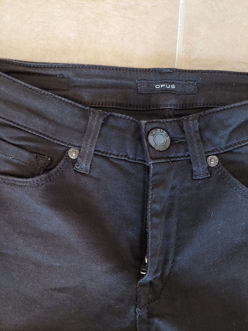 Opus Jeans: Opus Jeans – Gebraucht aus Flurlingen von Atea8 1