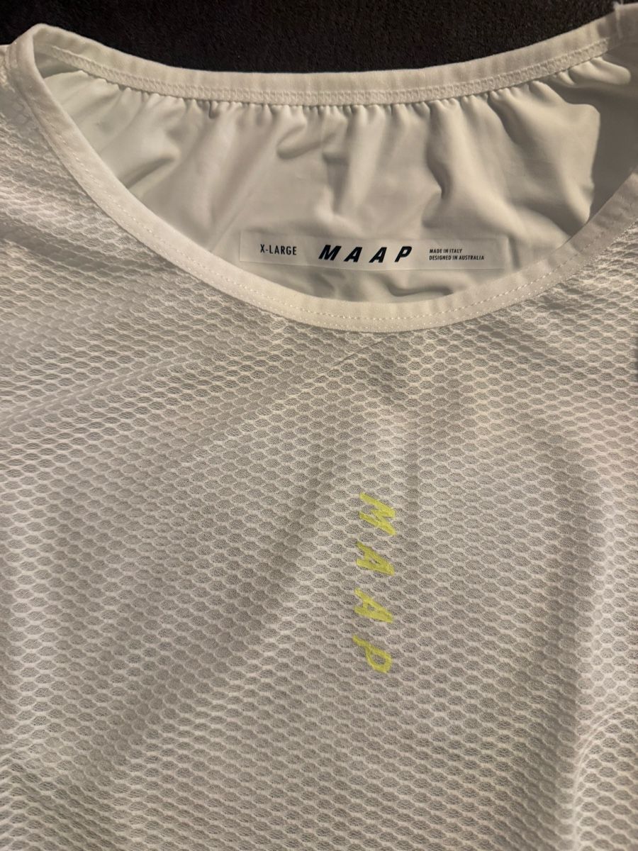 Leibchen & Hosen: Maap base layer XL – Neu und originalverpackt aus Zürich von gabi_sz