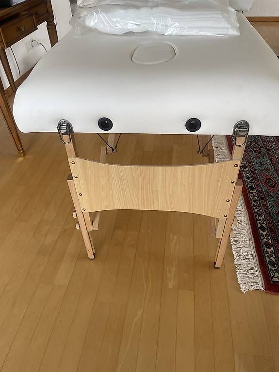 Massagegeräte: Massage Bert, klapbar  – Gebraucht aus Zug von Rembrandt2 1