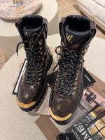LOUIS VUITTON STIEFEL