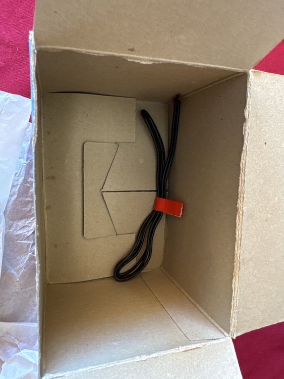 Pezzi di ricambio: Alte Fahrrad Velo Lampe von iku made in Holland original neu – Nuovo e nell'imballaggio originale da Fehraltorf venduto da habibi2008 3